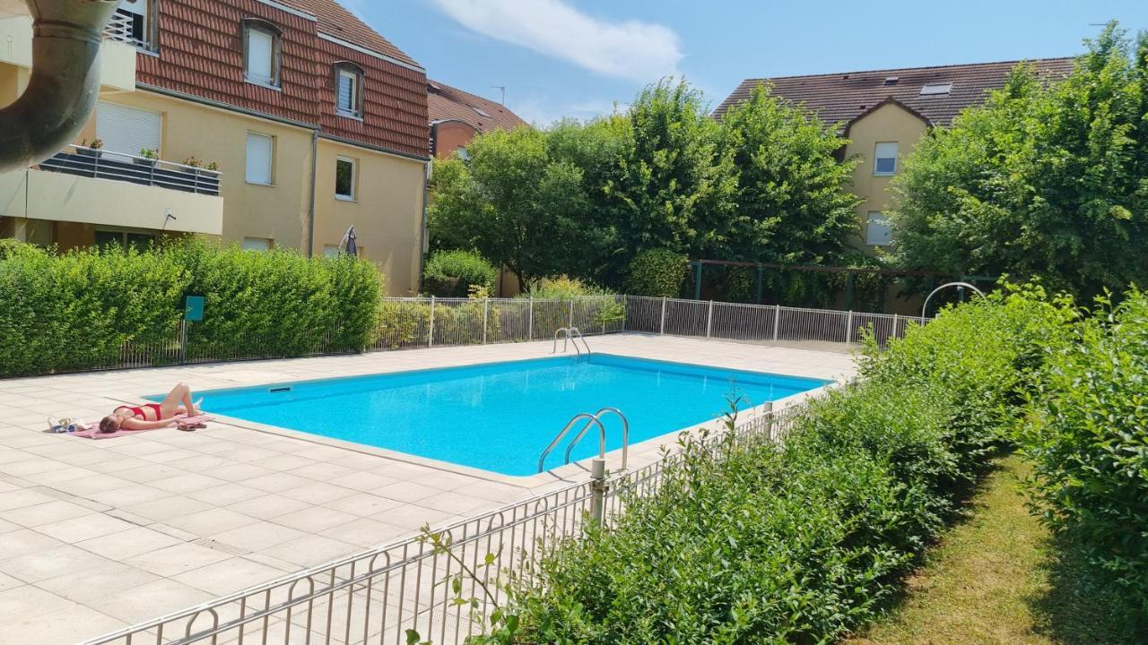 Beaune Appartement Avec Parking Et Wifi Gratuit Ngoại thất bức ảnh